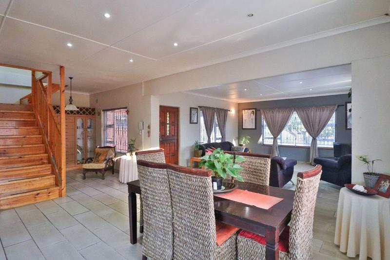 4 Bedroom Property for Sale in Heiderand Western Cape